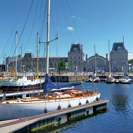 Daire Front In Oostende